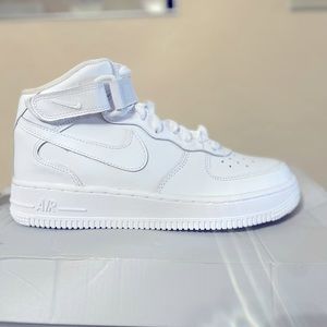 Nike Airforce One size 5.5Y